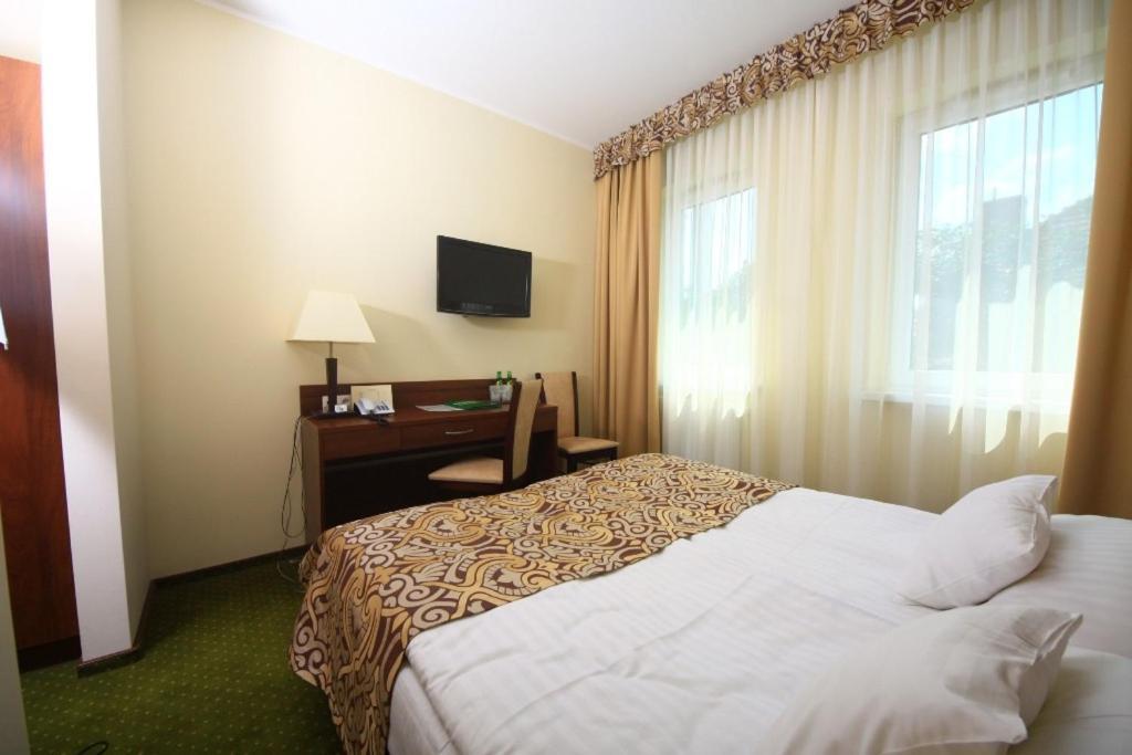 Hotel Zielony Poznan Luaran gambar