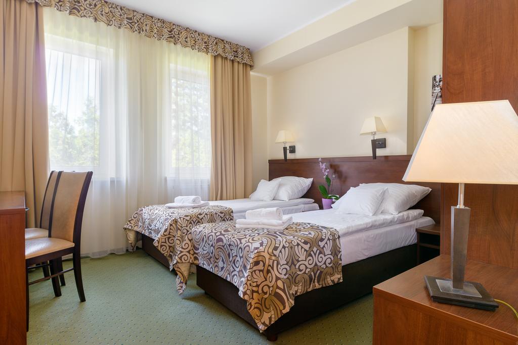 Hotel Zielony Poznan Luaran gambar