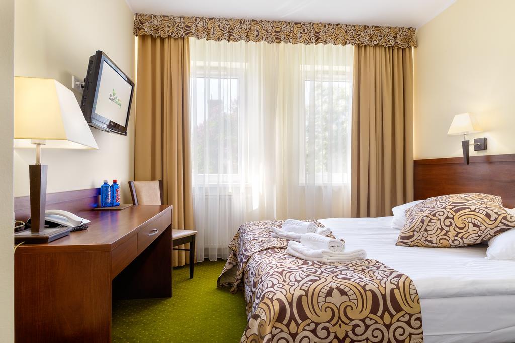 Hotel Zielony Poznan Luaran gambar